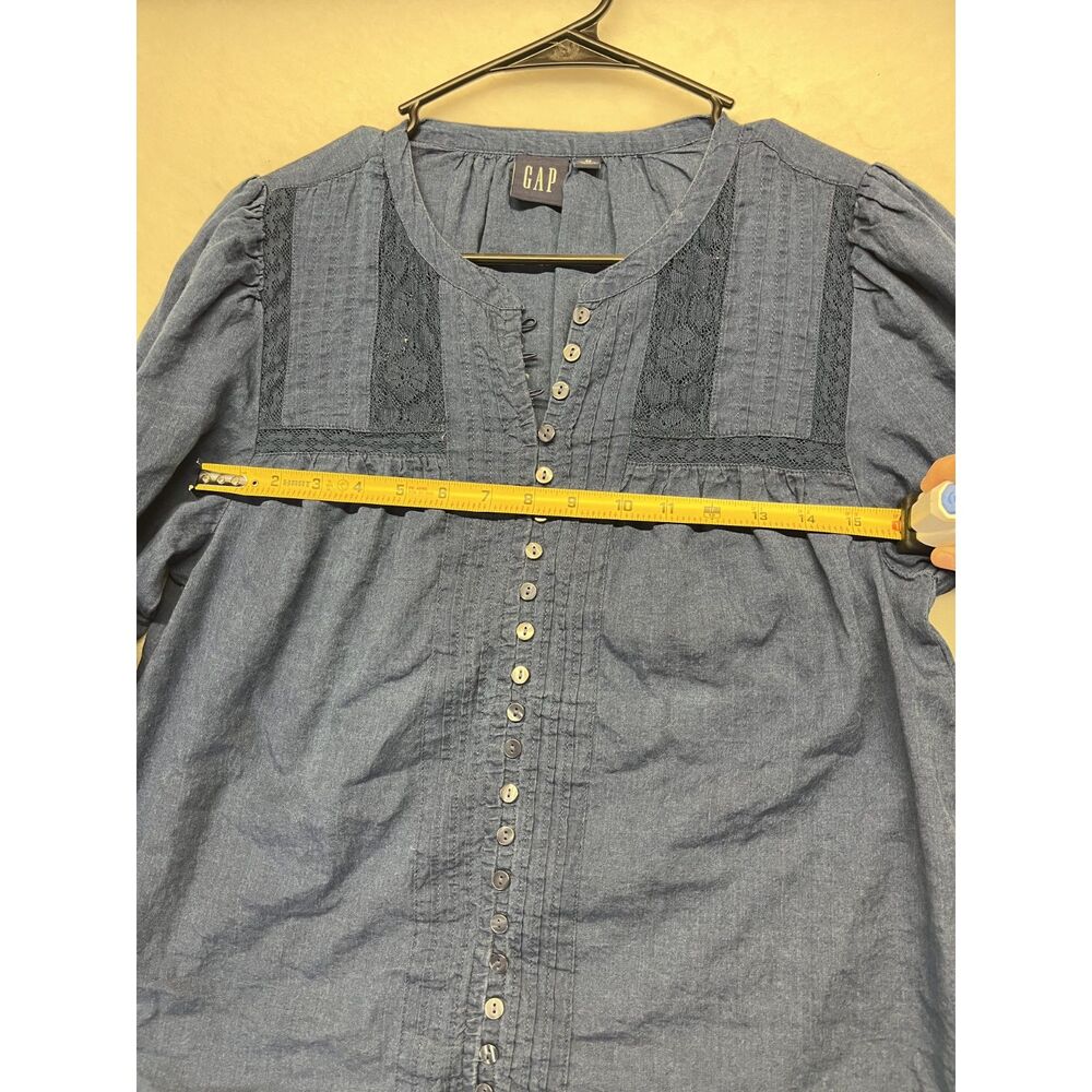 NWOT Gap Lace-Trim Pintuck Top navy lace flowy blouse 100% cotton medium doen - Picture 6 of 7